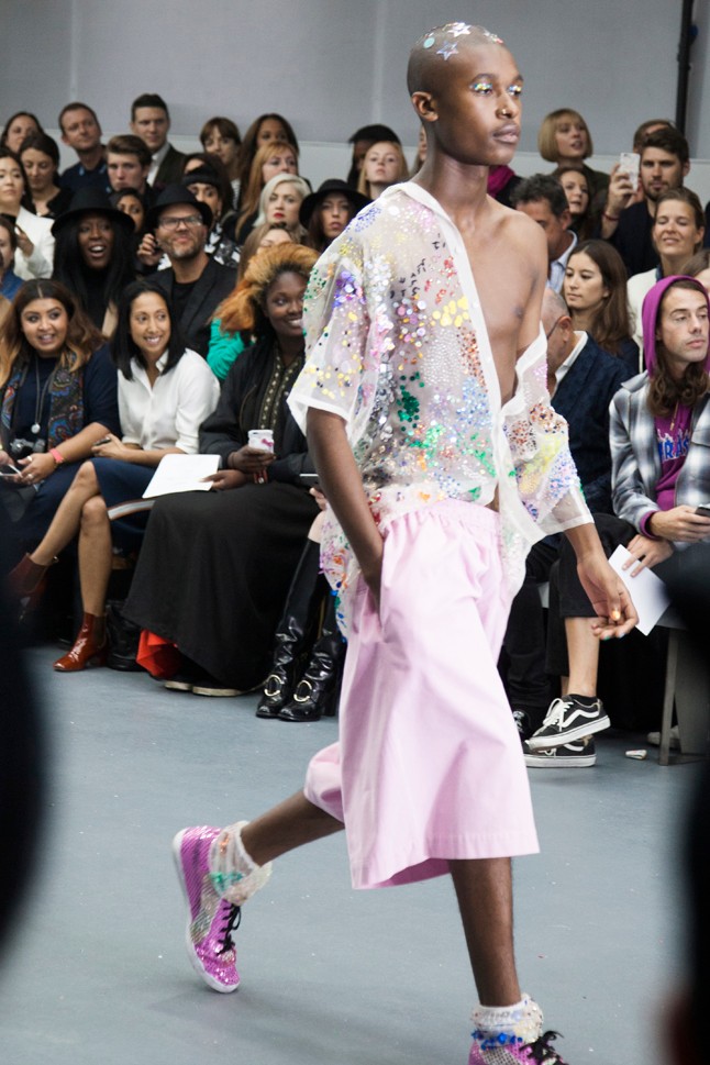 Méltó lezárása a londoni divathétnek az Ashish show