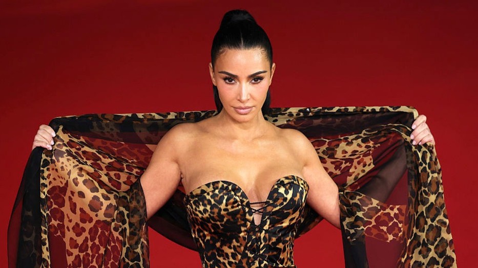 Kim Kardashian csak úgy ragyogott a premieren 