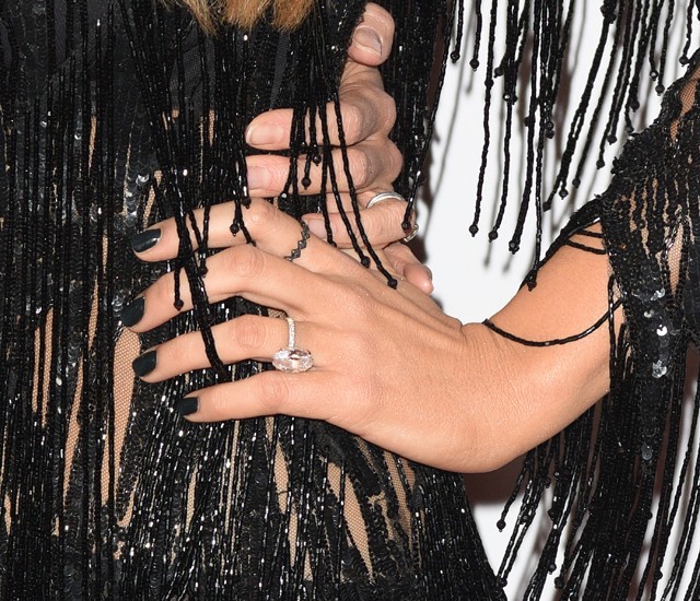 Kitalálod, hogy melyik jegygyűrű melyik sztárhoz tartozik?