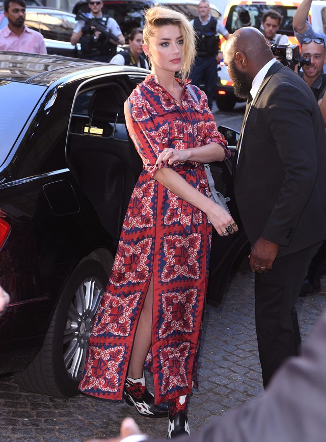 Amber Heard Valentino ruhában