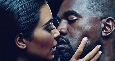 Kim és Kanye millió dolláros csókja