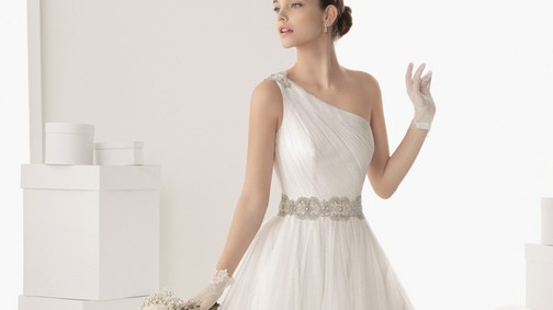 Ilyen menyasszony Palvin Barbara