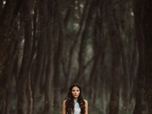A tündérmesék menyasszonyai elevenednek meg Nora Sarman Wilderness kollekciójában