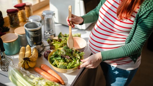 Ezeket az ételeket mindenképp fogyaszd a terhességed alatt