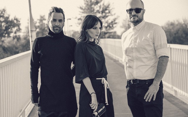 Ki ez a titokzatos lány a Compact Disco új klipjében? - Klippremier