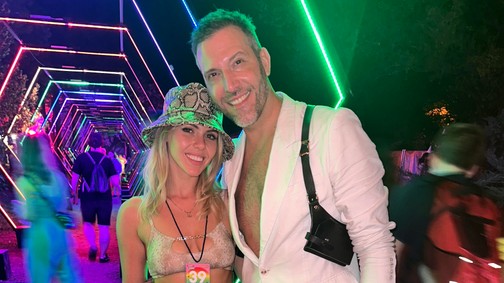 Így buliznak a legmenőbb magyar hírességek a Sziget Fesztiválon: Kocsis Tibor, Kiss Virág és Merő Péter is mesélt nekünk