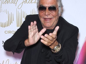 Roberto Cavalli teljesen bepörgött