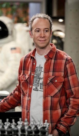 A sorozat utolsó, 12. évadában már őszülő hajjal tűnt fel. (2019)