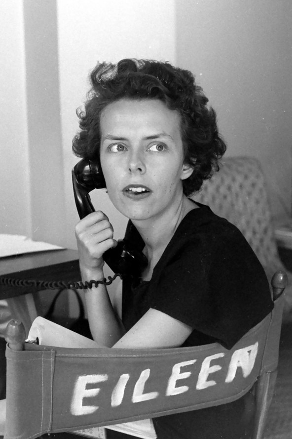 Eileen 1948-ban, a Life magazin munka közben fotózta