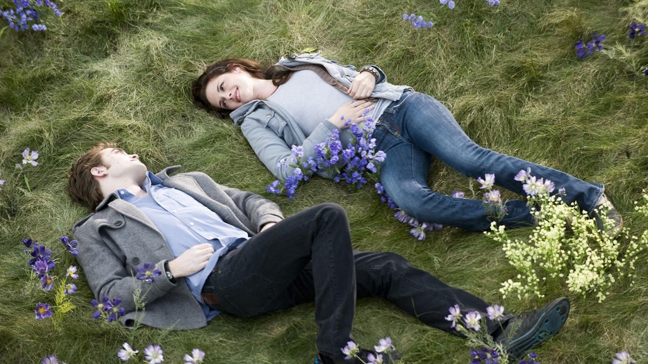  Az Alkonyat-filmek a kétezres évek egyik legnagyobb bevételeit produkáló mozijai voltak