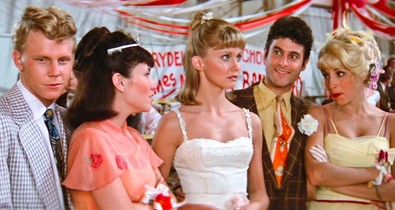 Így néznek most ki a Grease sztárjai, 50 év után álltak össze egy közös fotóra a szereplők