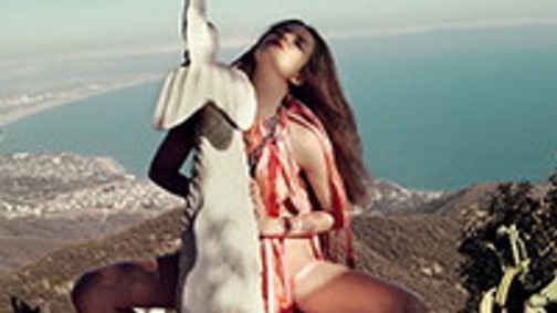 Mihalik Enikő meztelen és magányos