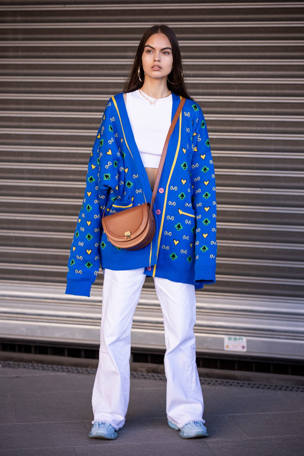 Ezt vibráló szerelést a Milano divathéten láttuk, ami első osztályú inspiráció, ha szereted a színeket