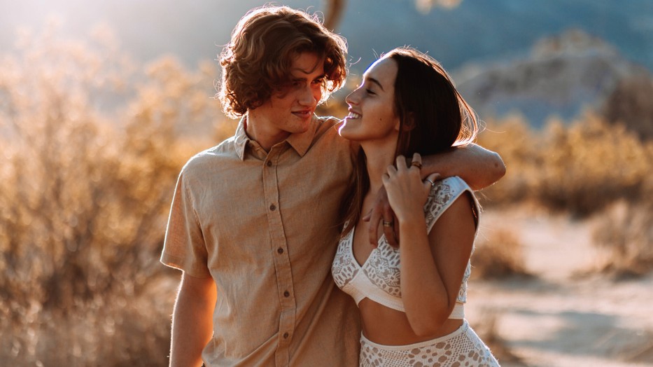 A különböző szeretetnyelvek nem feltétlenül jelentenek komoly akadályt egy kapcsolatban