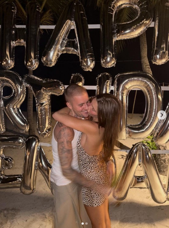 Justin és Hailey Bieber a tengerparton olvadtak egymásba