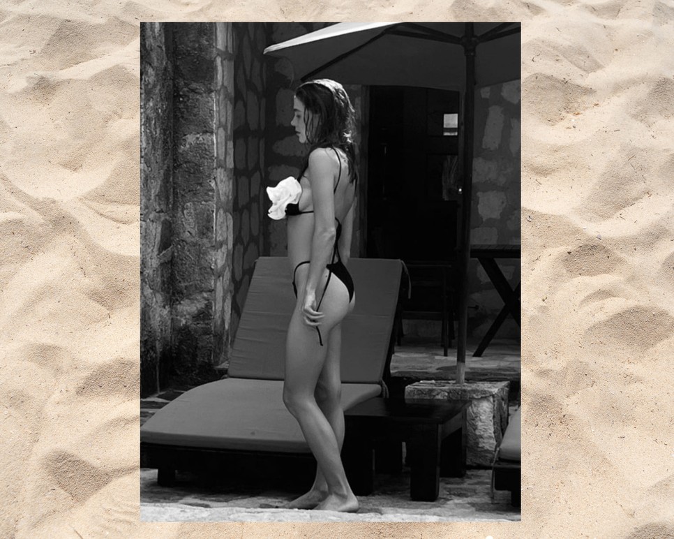 Virágok teszik romantikussá 2023 nyarának divat trendjeit.