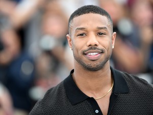 Michael B. Jordan kampánya olyan szexire sikerült, hogy bocsánatot kért az anyukájától