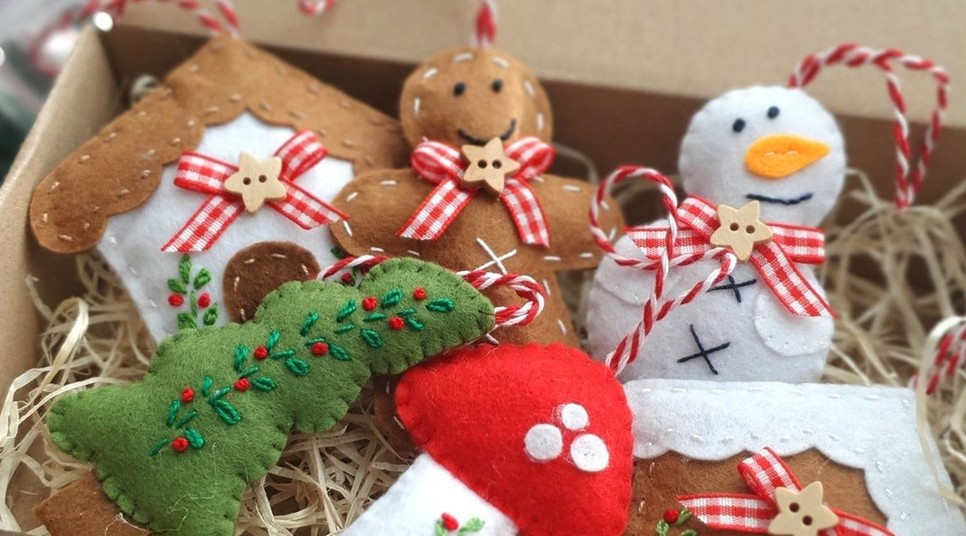 Újabban egyre népszerűbbek a kézműves karácsonyi ajándékok.