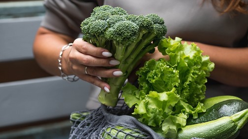Ezek a zöldségek csökkenthetik a vastagbélrák kockázatát, mégsem eszel belőlük eleget