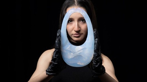 Levegőből készített táskát egy divatcég, valami egészen zseniális lett a kockacukor súlyú kiegészítő