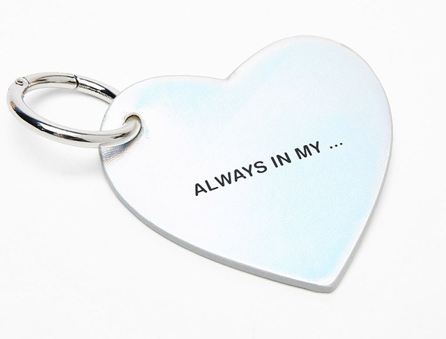 Kulcstartó BERSHKA 1295 Ft