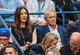 Catherine Zeta-Jones és Michael Douglas tavaly ünnepelte 25. házassági évfordulóját. Itt épp a US Open teniszversenyen randiztak. 