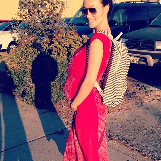 Olivia Wilde az ebédei mellett azt is megmutatja, miként gömbölyödik a pocakja. Ahogy a való életben, a virtuális valóságban is roppant okos nő. @oliviawilde