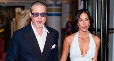 Testbeszédszakértő leplezte le Brad Pittet és barátnőjét: senki másnak nem tűnt fel, amit kiszúrt a gesztusaikban