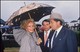 Jocelyne Wildenstein és Alec Wildenstein a Jockey Club Díjon, a chantilly-i lóversenypályán, feltételezhetően a 80-as években