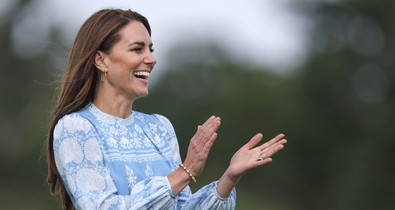 Nahát: Katalin hercegné megtalálta a nyár legstílusosabb ruhadarabját