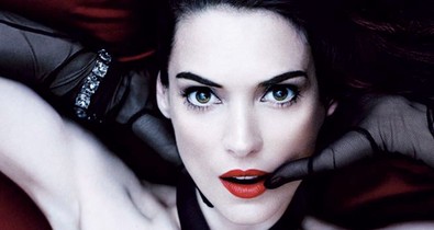 Winona Ryder 40 felett is elbűvöl