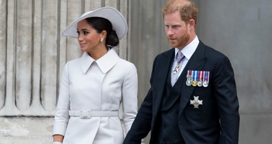 Harry herceg és Meghan Markle szenvedélyes csókjától még te is zavarba jössz