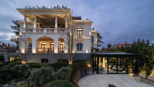 Hotel Petit Bois Füred – A Balaton új luxusikonja