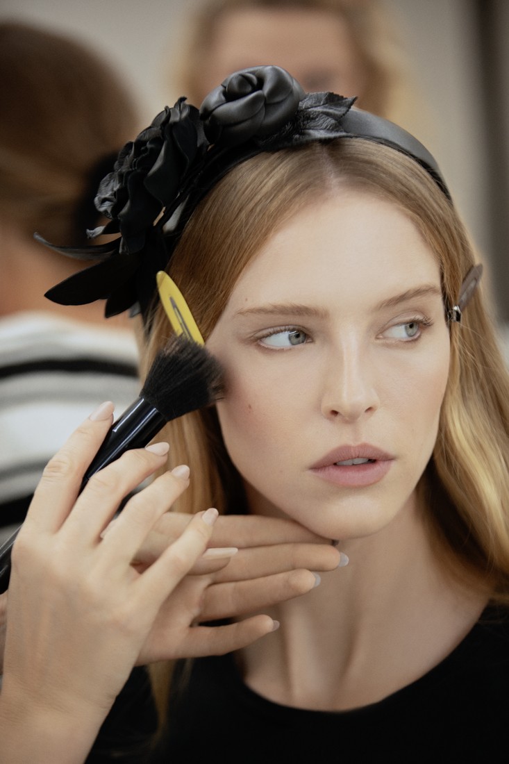 Tegyél csak egy leheletnyi pirosítót az orcákra!