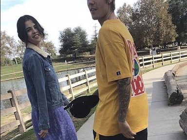 Atyaég! Selena Gomez és Justin Bieber csókja felrobbantotta az internetet