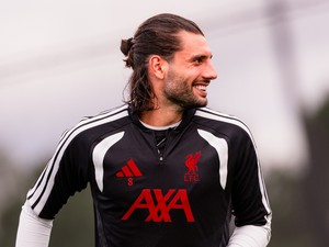Szoboszlai Dominik és Buzsik Borka kislánya akár egy kis balerina, tündéri fotót osztottak meg róla