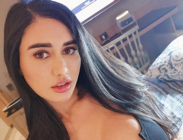 30 évesen fenékfeltöltés miatt halt meg ez az influenszer: minden amit a beavatkozás veszélyeiről tudnod kell