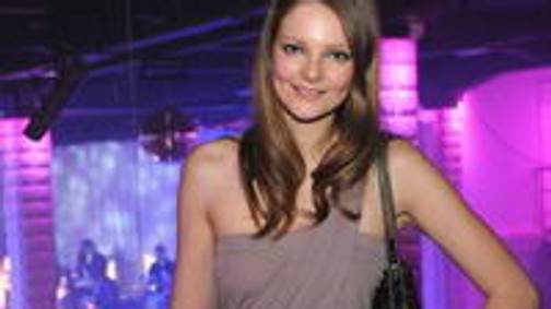 Enikő-bomba robbant a Women of the Yearen!