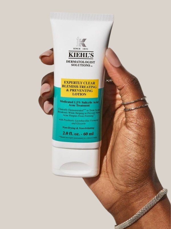 Expertly Clear Blemish-Treating & Preventing frissítő gélkrém KIEHL'S 13 500 Ft/60 ml (225 Ft/1 ml)