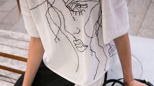 Mészáros Lúcia egy csodaszép magas sarkúval zárja a hetet