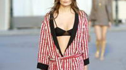 Enikő a Chanellel tért vissza!