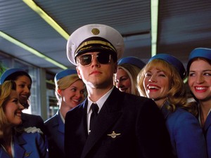 7 sztár, aki a valóságban sokkal idősebb volt, mint az általa alakított karakter