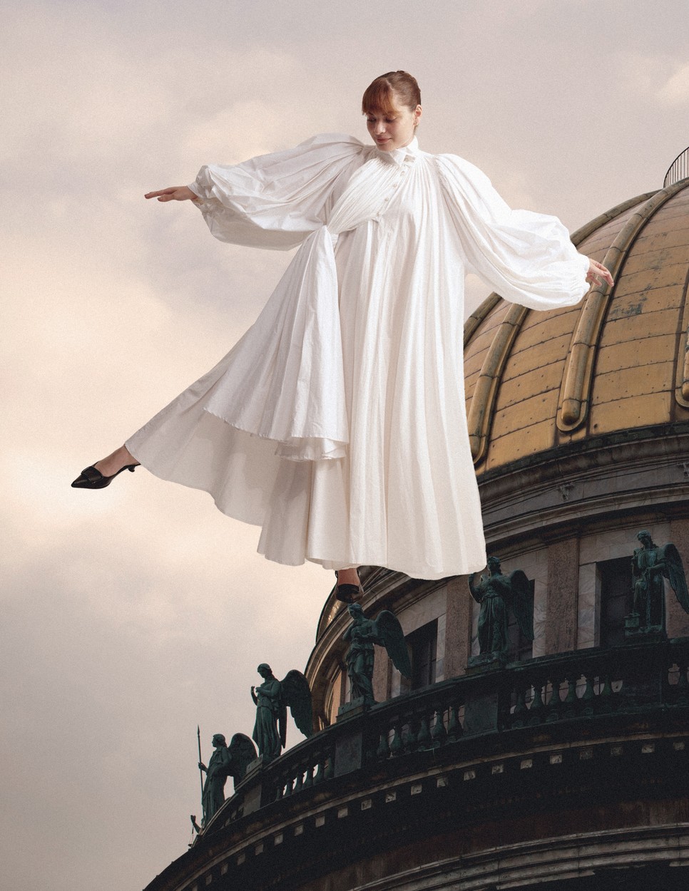 Ruha VANDA KLEIN vandaklein.com | Cipő HÖGL 64 990 Ft