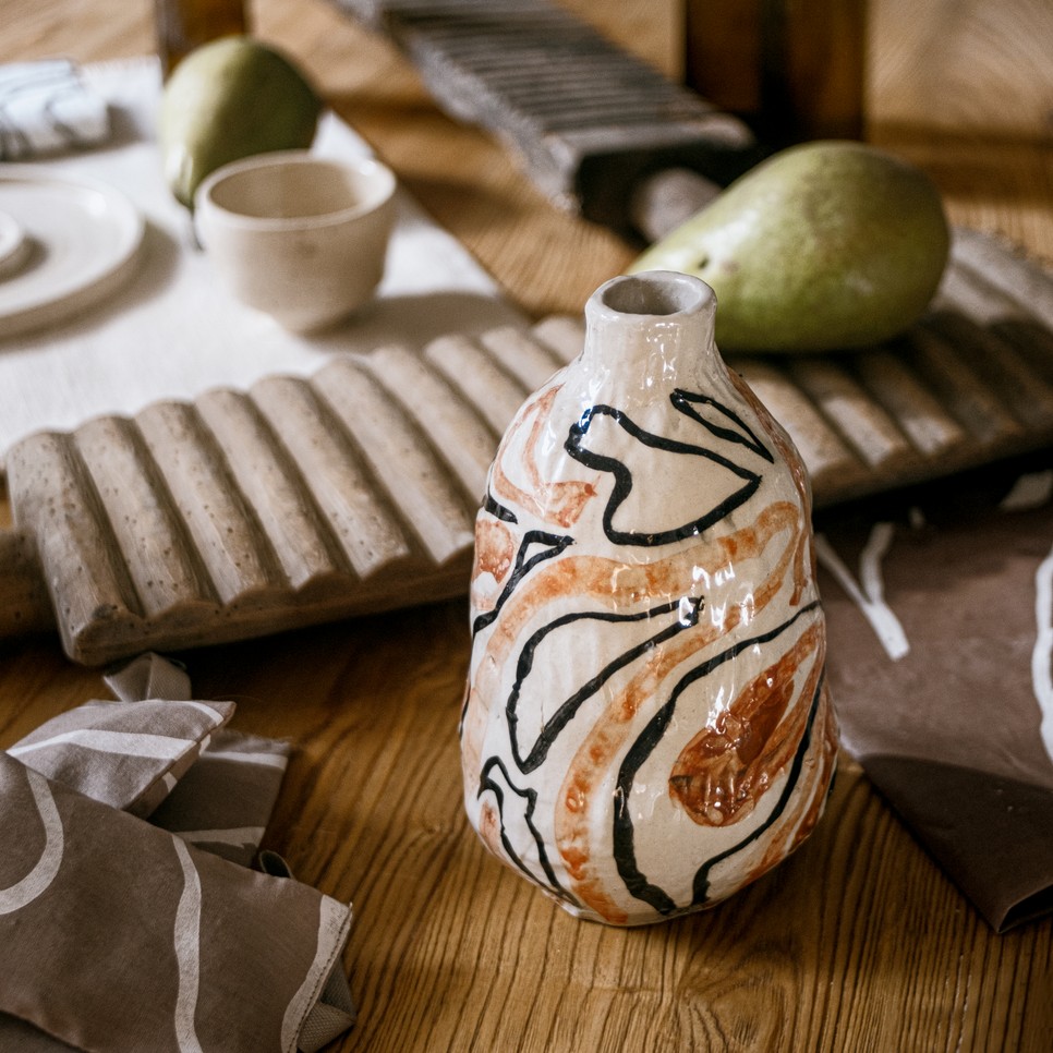 A mángorló, melyről sokan ma már azt sem tudják, mire használták valaha, most asztali díszként, gyömölcstálcaként is használható