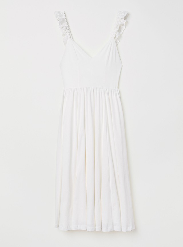 Fehér mindenek felett! Öltözz tetőtől talpig fehérbe ezen a nyáron, ahogy a kedvenc sztárjaid is teszik