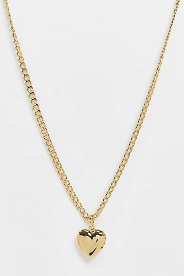 Orelia aranyozott nyaklánc szívmedállal ASOS 30,99 euró