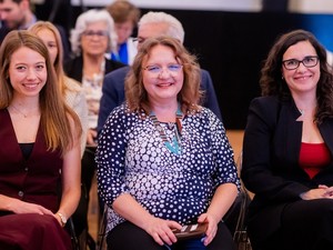 Három fantasztikus kutatónő lett a L’Oréal-UNESCO 'A Nőkért és a Tudományért' díj nyertese