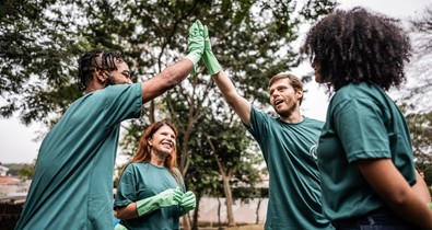 Nem vicc, az agyadra is hatással van, ha segítesz másoknak, de a túlzásba vitt altruizmus veszélyekkel járhat