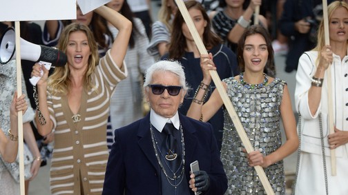 Karl Lagerfeld csodálatos világa: A 10 legemlékezetesebb Chanel bemutató