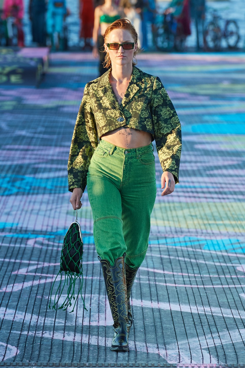 Izgalmas minták, retró, örök darabok, lezserzség: GANNI, 2023 tavasz-nyár, Copenhagen Fashion Week